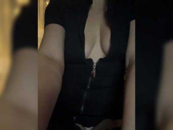 Alisaerorra webcam model stream image