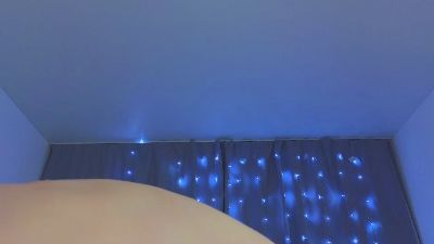 LilyCooch webcam model stream image