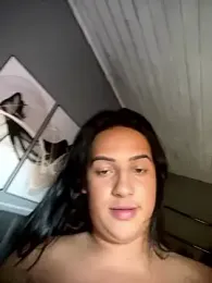 larysinha webcam model stream image