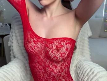 Tiiina webcam bongacams model stream image