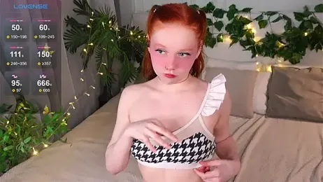 Elfa_Mirielle webcam model stream image