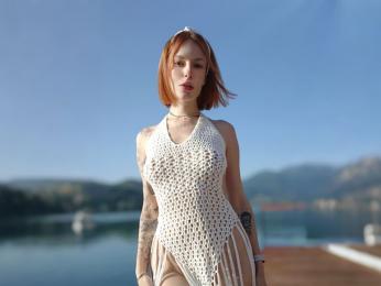 JulcyPeach webcam model stream image