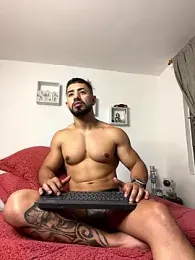 Ezzio_Scolaro webcam model stream image